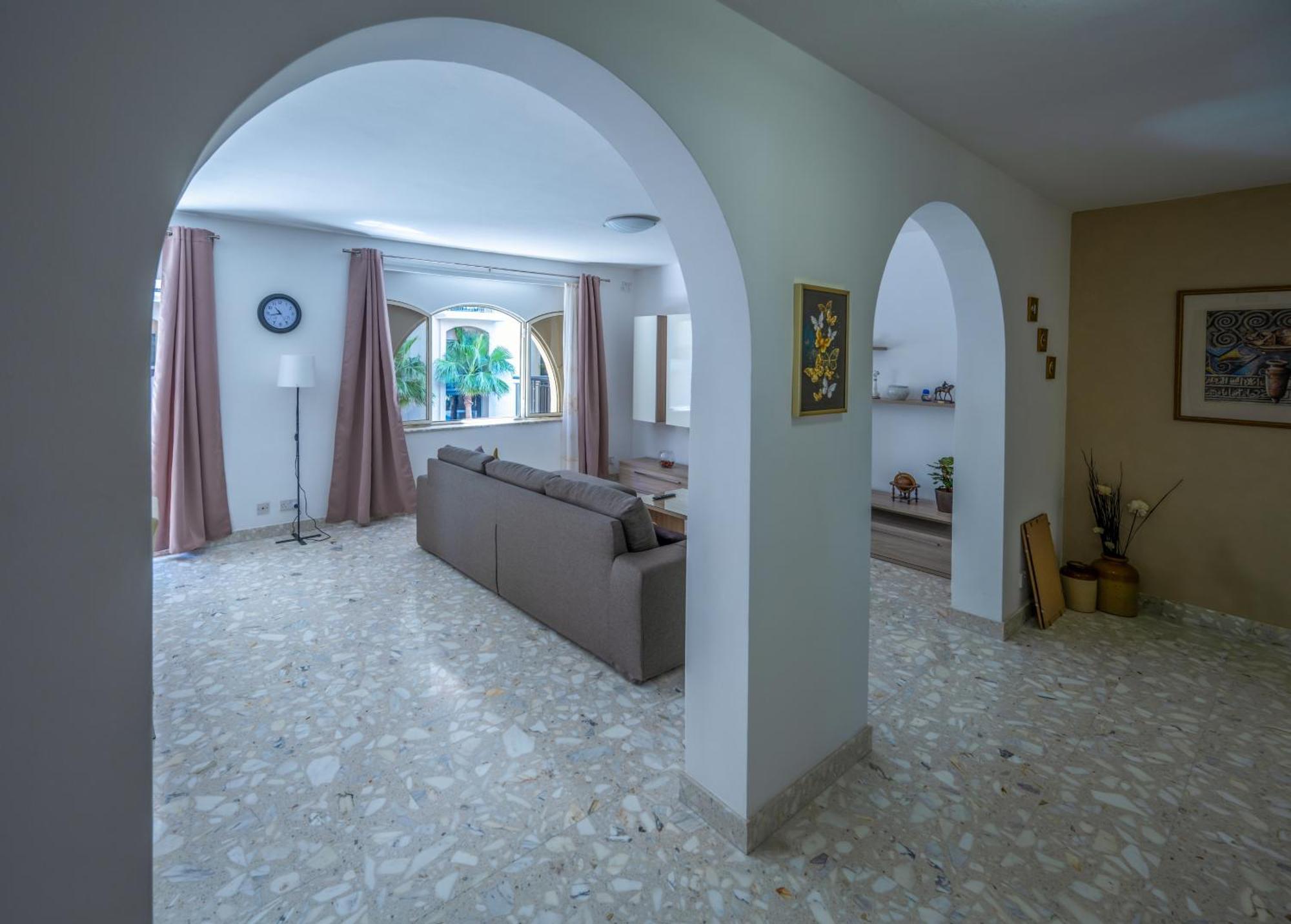 Spacious 3 Bedroom Apartment In The Heart Of St Julians Saint Julian's Eksteriør bilde