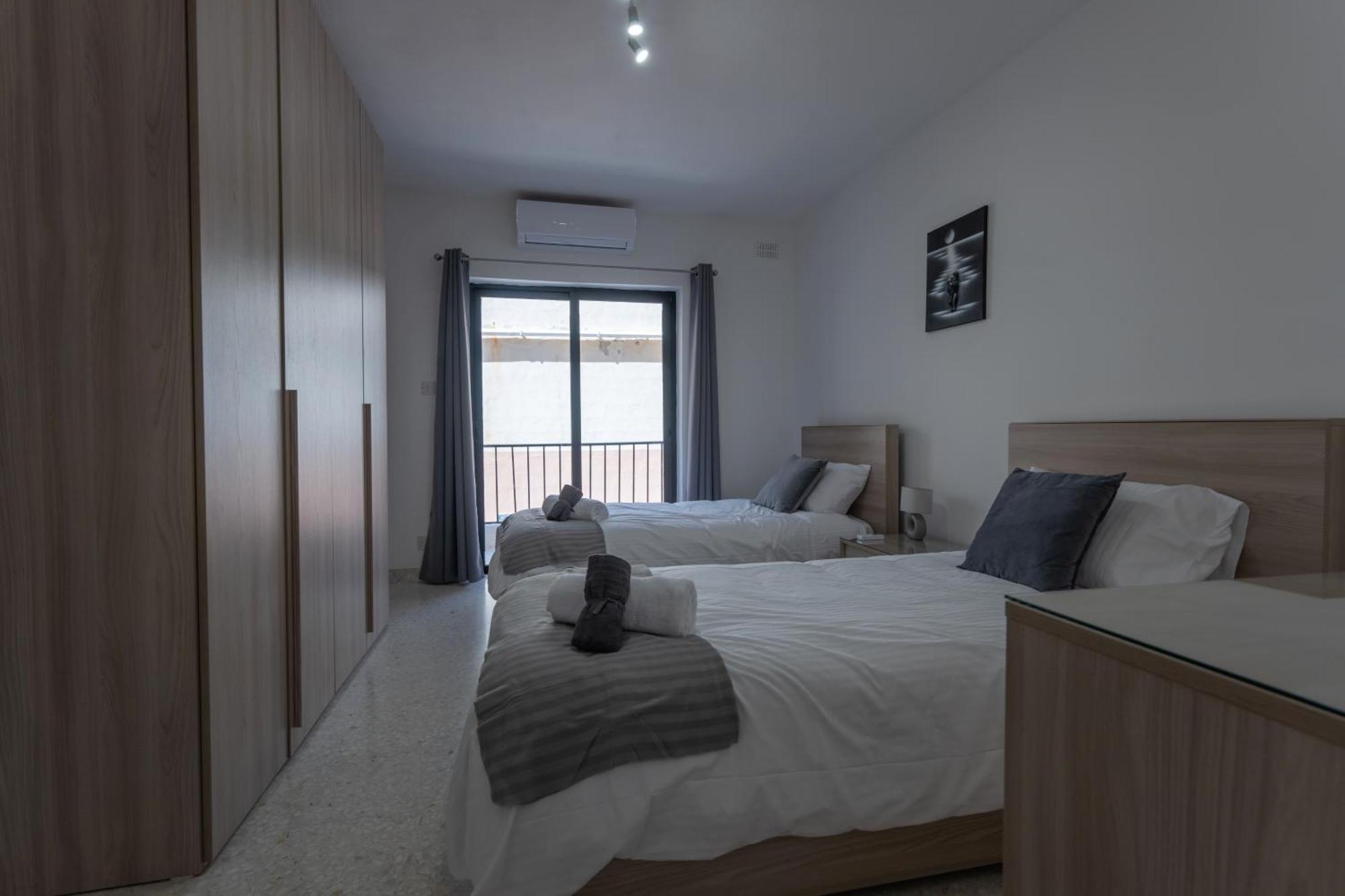 Spacious 3 Bedroom Apartment In The Heart Of St Julians Saint Julian's Eksteriør bilde