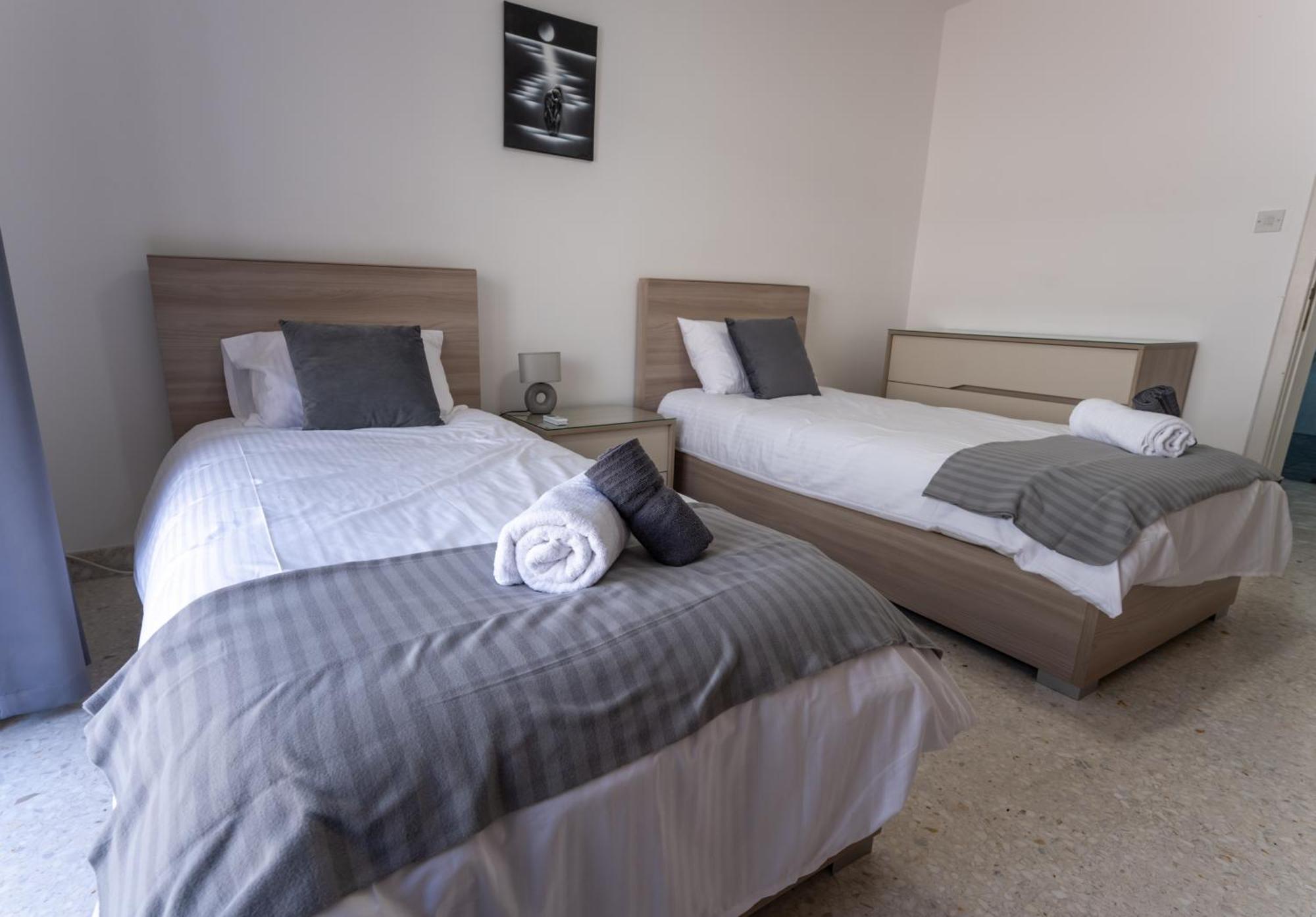 Spacious 3 Bedroom Apartment In The Heart Of St Julians Saint Julian's Eksteriør bilde