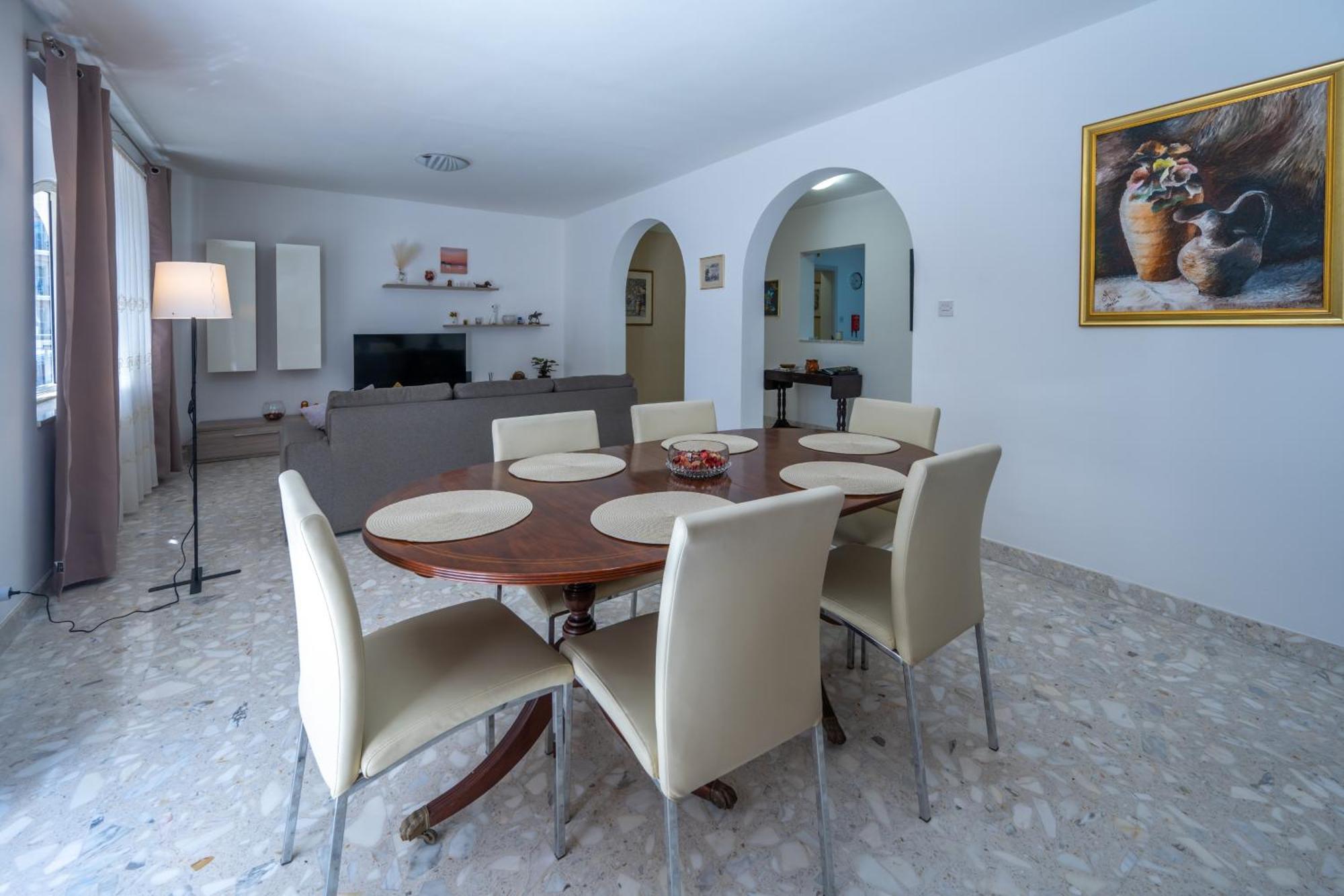 Spacious 3 Bedroom Apartment In The Heart Of St Julians Saint Julian's Eksteriør bilde