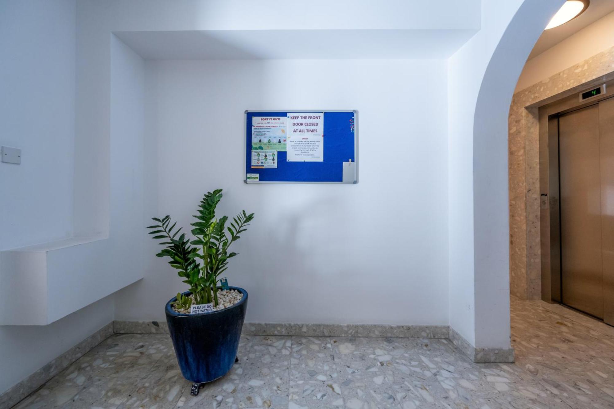 Spacious 3 Bedroom Apartment In The Heart Of St Julians Saint Julian's Eksteriør bilde