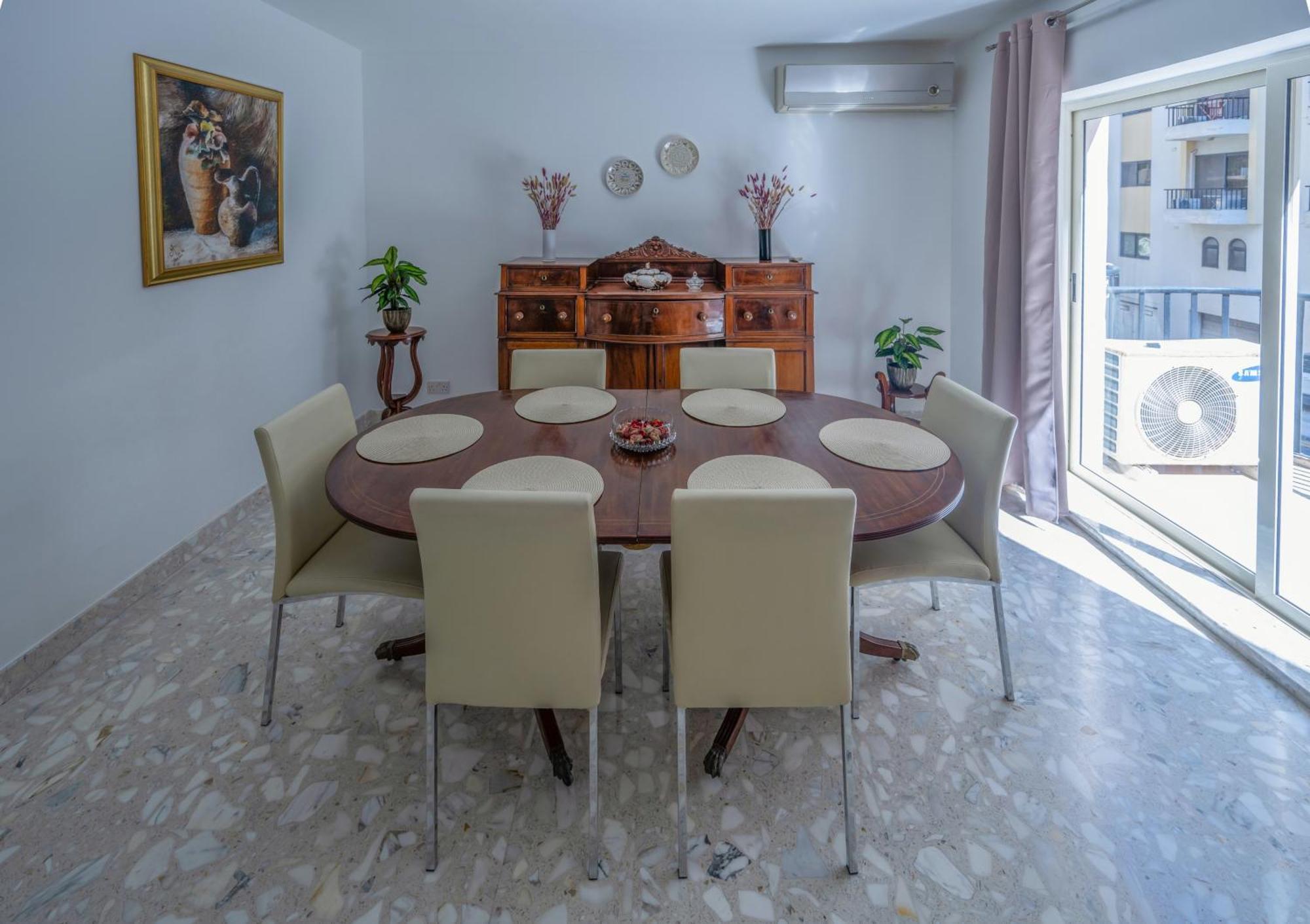 Spacious 3 Bedroom Apartment In The Heart Of St Julians Saint Julian's Eksteriør bilde