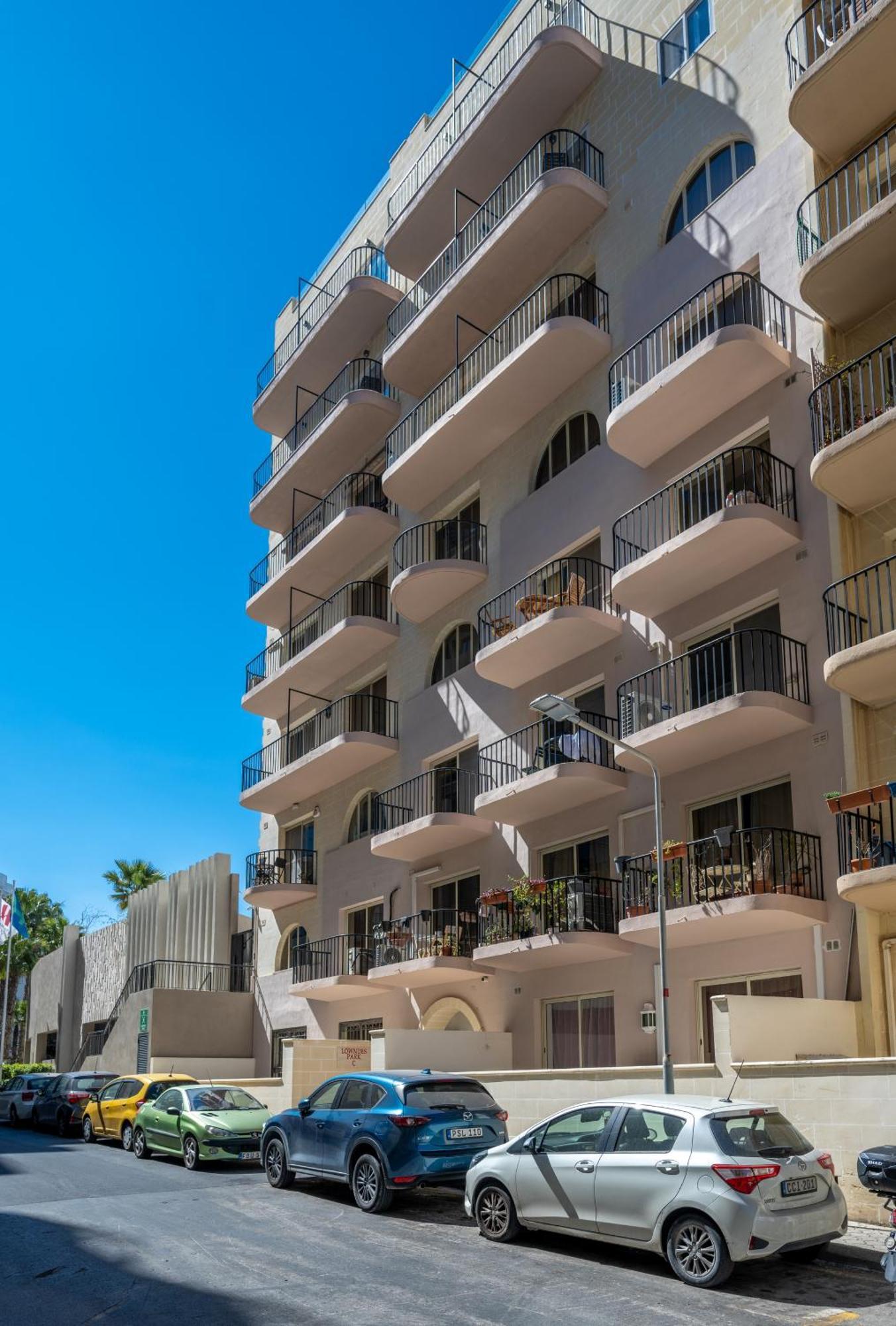 Spacious 3 Bedroom Apartment In The Heart Of St Julians Saint Julian's Eksteriør bilde